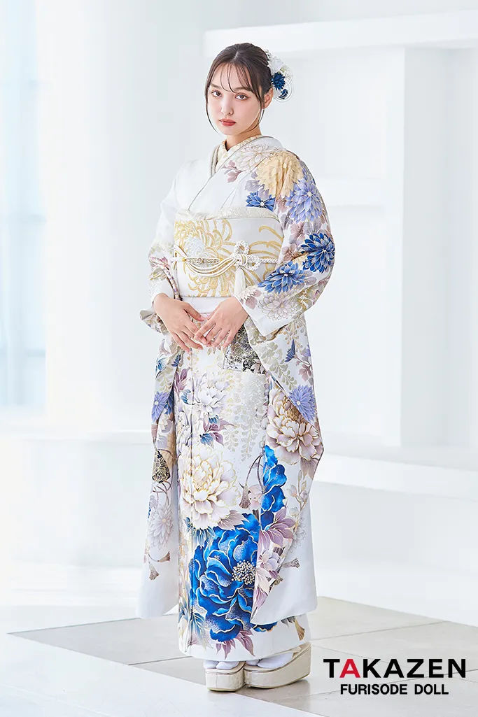 正統派古典　白/青　假屋崎省吾デザイン　スワロフスキー付き　華やか　豪華　きれいめ振袖ネットレンタル　LB50