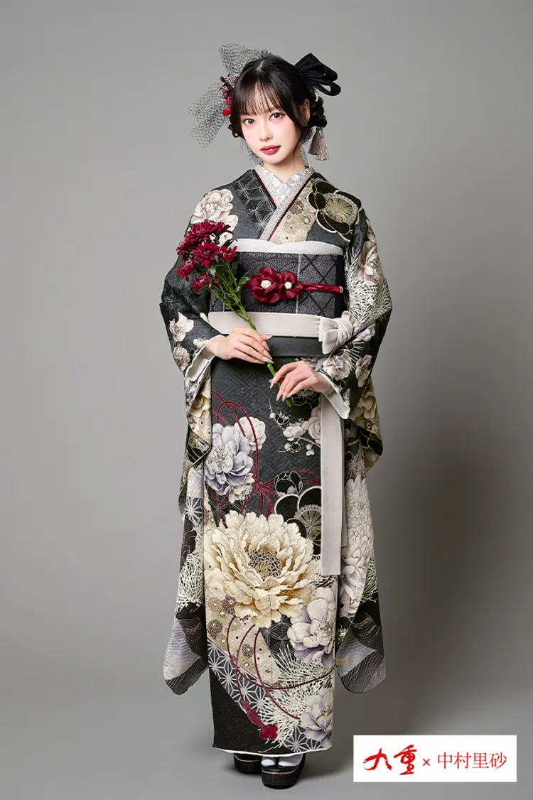 九重×中村里砂ブランド振袖ネットレンタル　グレー/ダスティーカラー　牡丹柄　大人っぽい　渋い　綺麗　上品　古典柄　K1305