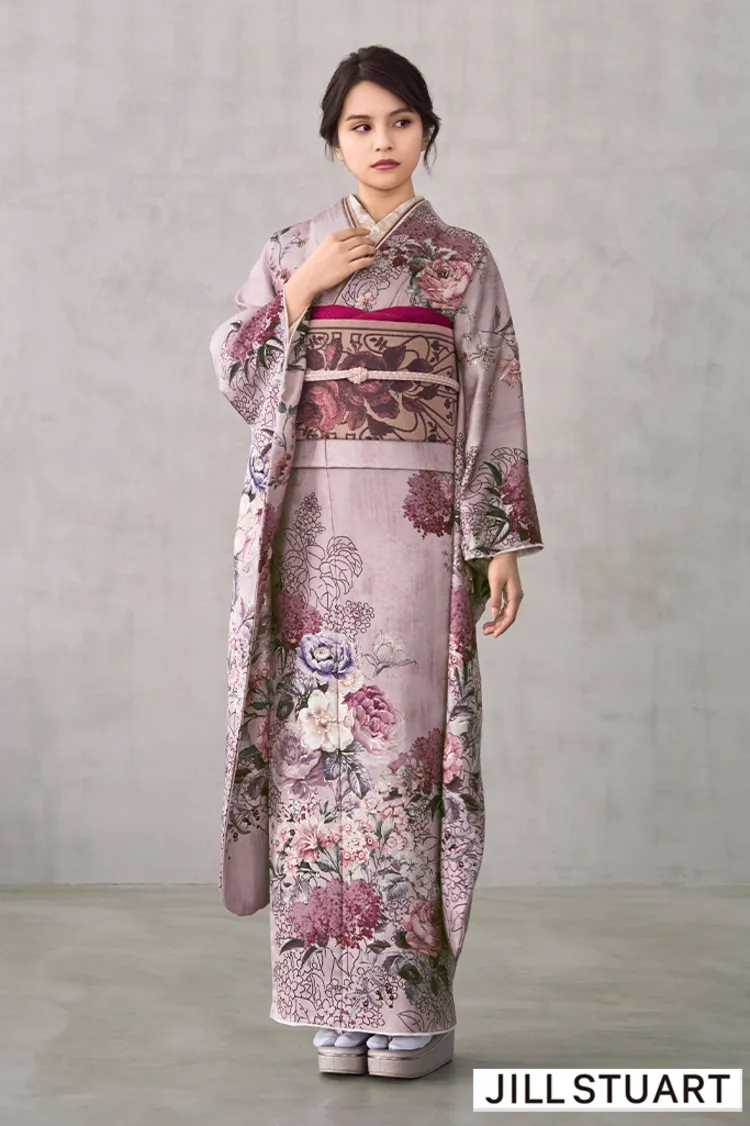 JILL STUARTブランド振袖ネットレンタル　ダスティーピンク　ヴィンテージスタイル　柄小さめ　おしゃれ　大人っぽい　低身長さんにおすすめ　K1312