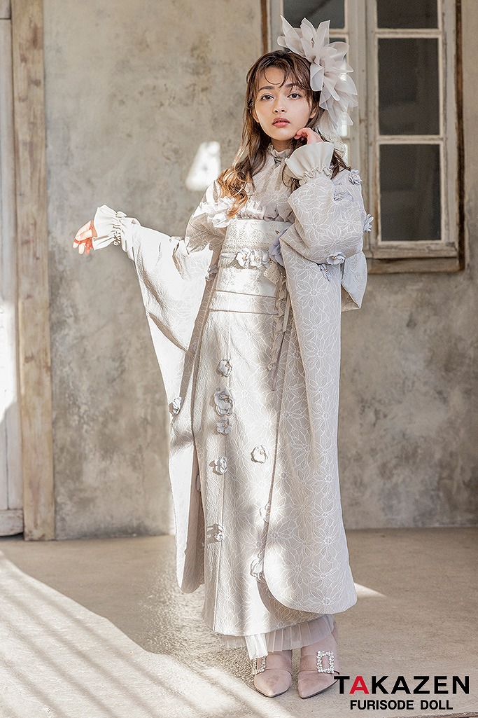 くすみカラーガーリー　ベージュ/オフカラー　立体花　おしゃれ　レースインナー　総レース　人と被らない　K703