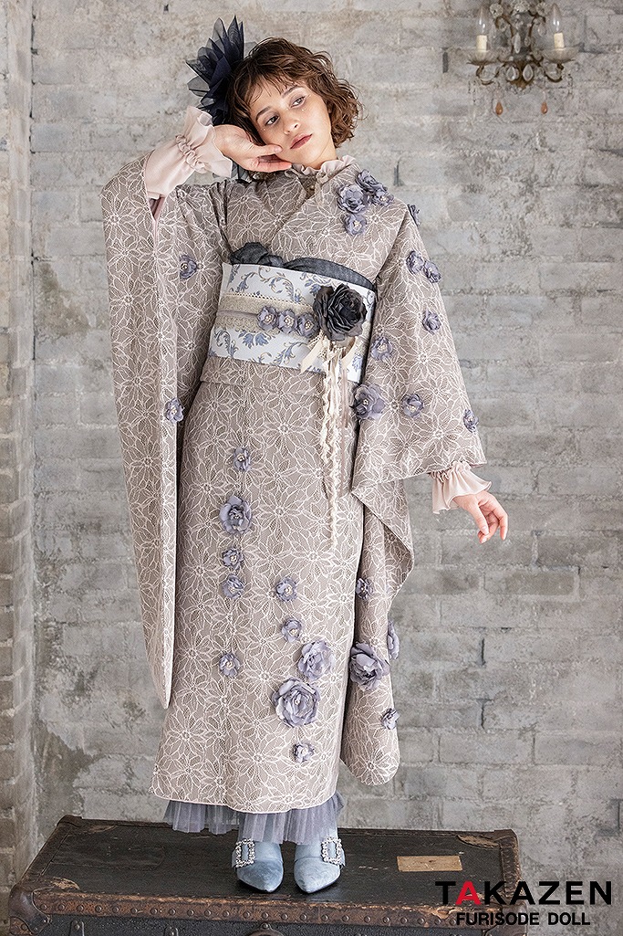 くすみカラーガーリー　カーキ/グレージュ/ニュアンスカラー　立体花　スモーキーカラー　総レース　ハイネック　珍しい　K704