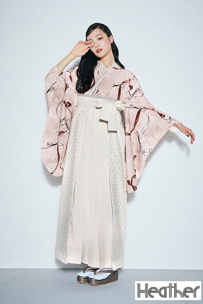 Heatherブランド袴ネットレンタル　ピンク　リボン柄　アンティーク調　控えめ　かわいい系　くすみカラー　レース素材袴　R26041