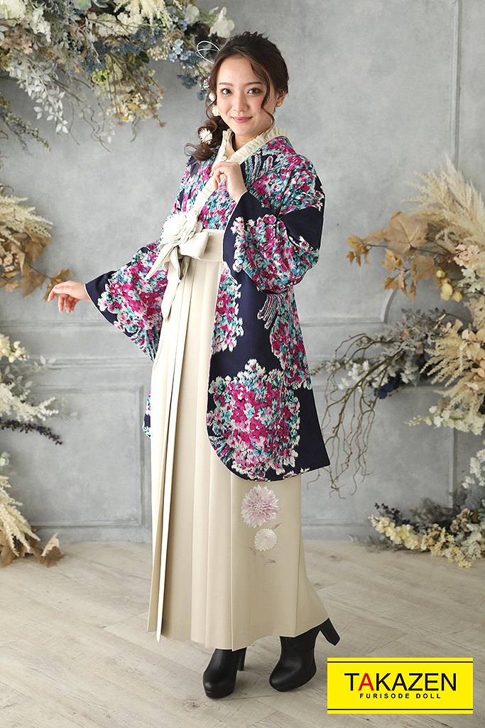 JILLSTUARTブランド袴ネットレンタル　キュートガーリー　ネイビー/紺/紫　ボタニカルフラワー　おしゃれ　ジルスチュアート　ブーツコーデ　C31039