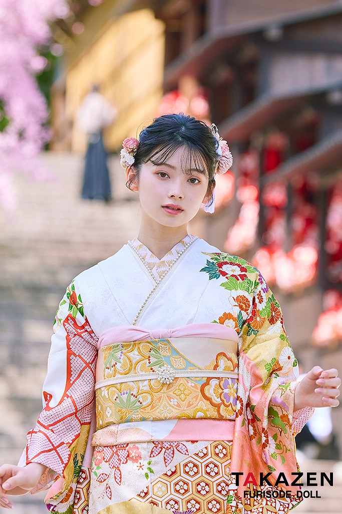 プレミアム古典　吉澤織物/最高級染繍桶絞り友禅　ピンク/白/金　菊柄/吉祥文様　白地　清楚振袖ネットレンタル　南琴奈　LB31