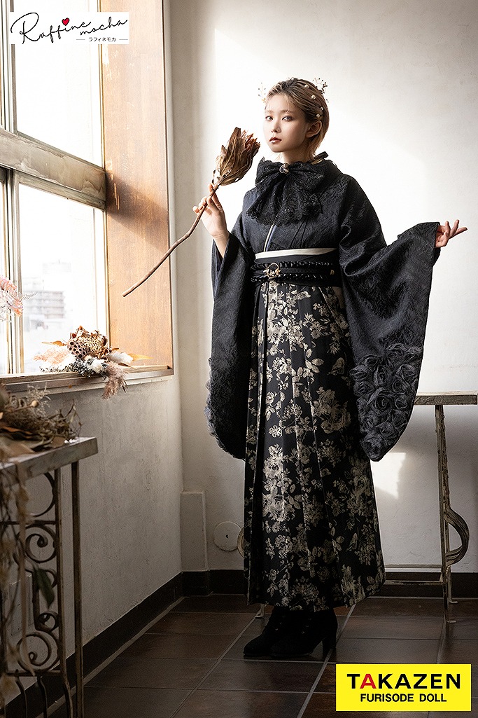 ヴィンテージスタイル　黒　無地/薔薇モチーフ付き　個性的　アンティーク調　オールブラック　かっこいい袴ネットレンタル　R25087