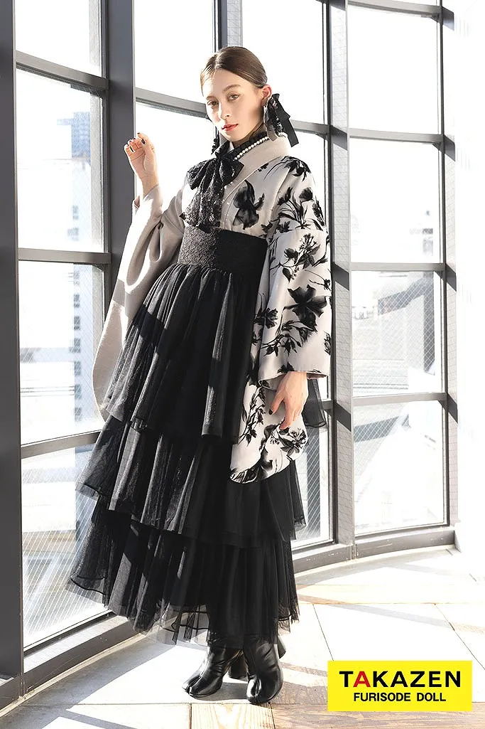 ヴィンテージスタイル　ベージュ/黒　フロッキー素材　ドレス袴　フリル　おしゃれ　人とかぶらない　ブーツコーデ　個性的袴ネットレンタル　R26021