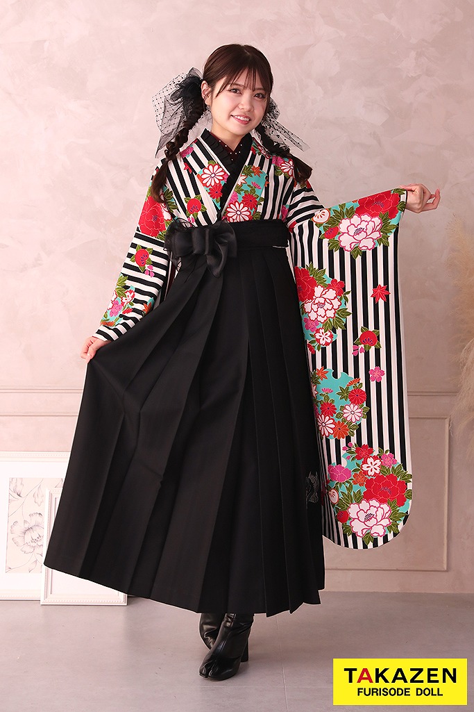 レトロモダン　黒/白　ストライプ/牡丹柄　華やか　中振袖　ブーツスタイル　お洒落な着こなし袴ネットレンタル　　RY059