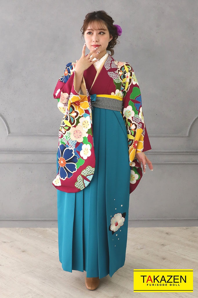 藤田ニコル(にこるん)袴ネットレンタル　白/黄/ワインレッド/ブルー　レトロ古典柄　派手　華やか　　R21060