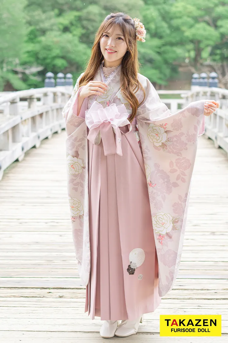 くすみカラーガーリー　ピンク/かわいい　薔薇柄　フェミニン　おしゃれ　かわいい　トレンド袴ネットレンタル　ブーツスタイル　R25008