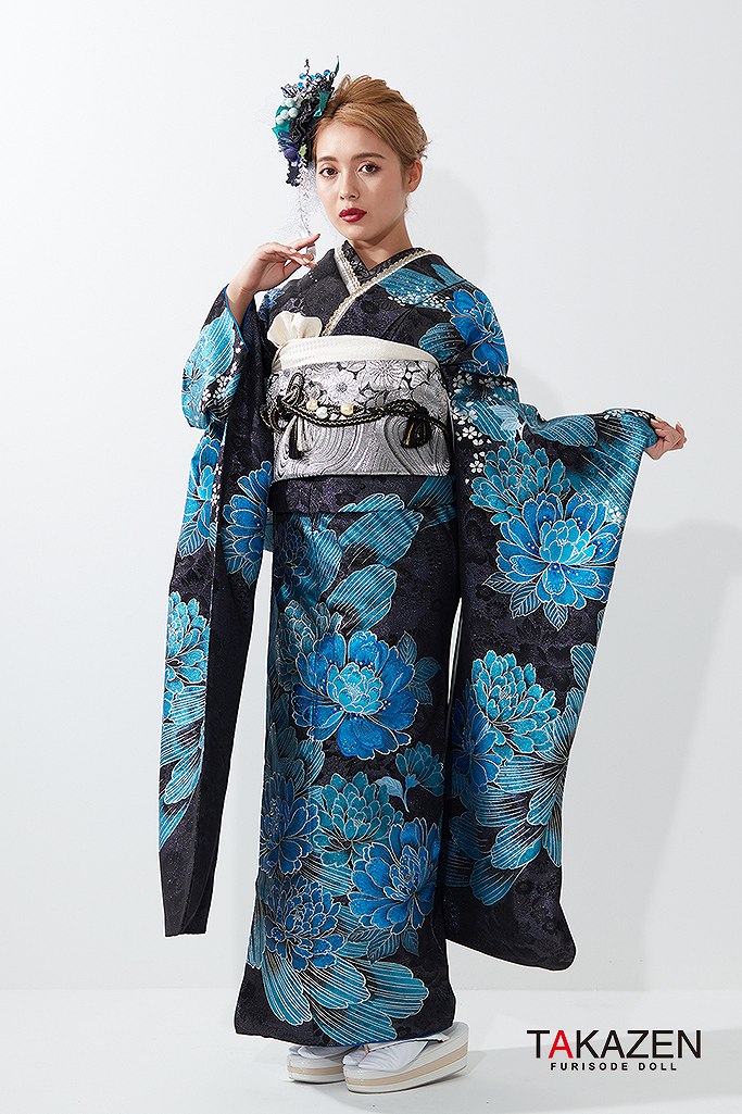 クール系モード　青/黒　牡丹柄　目立つ　派手　豪華　カッコいい振袖ネットレンタル　G55