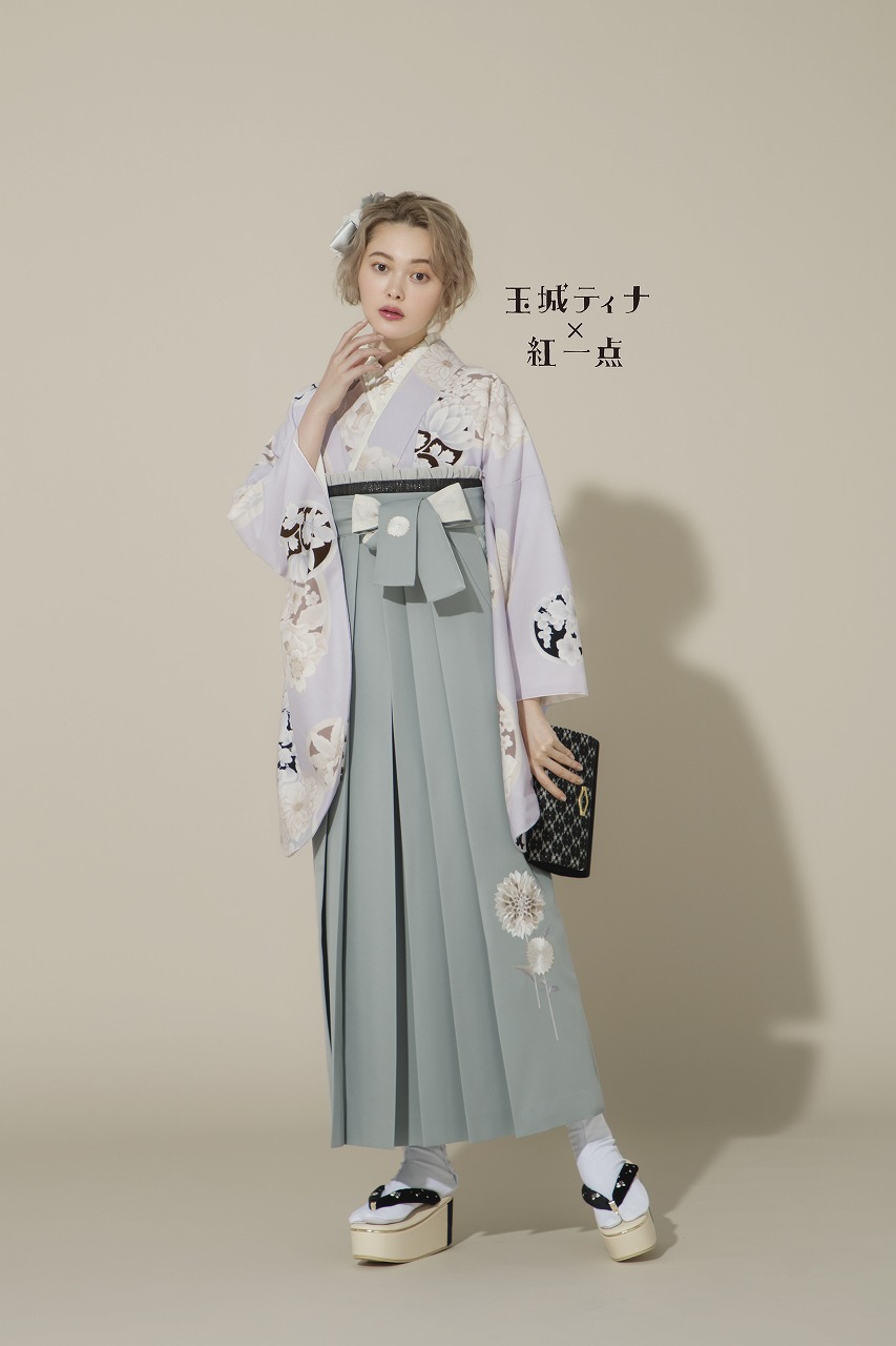 玉城ティナ×紅一点袴ネットレンタル　　紫/ベージュ/くすみ系　淡い色　大柄　大人っぽい　おしゃれ　R22021