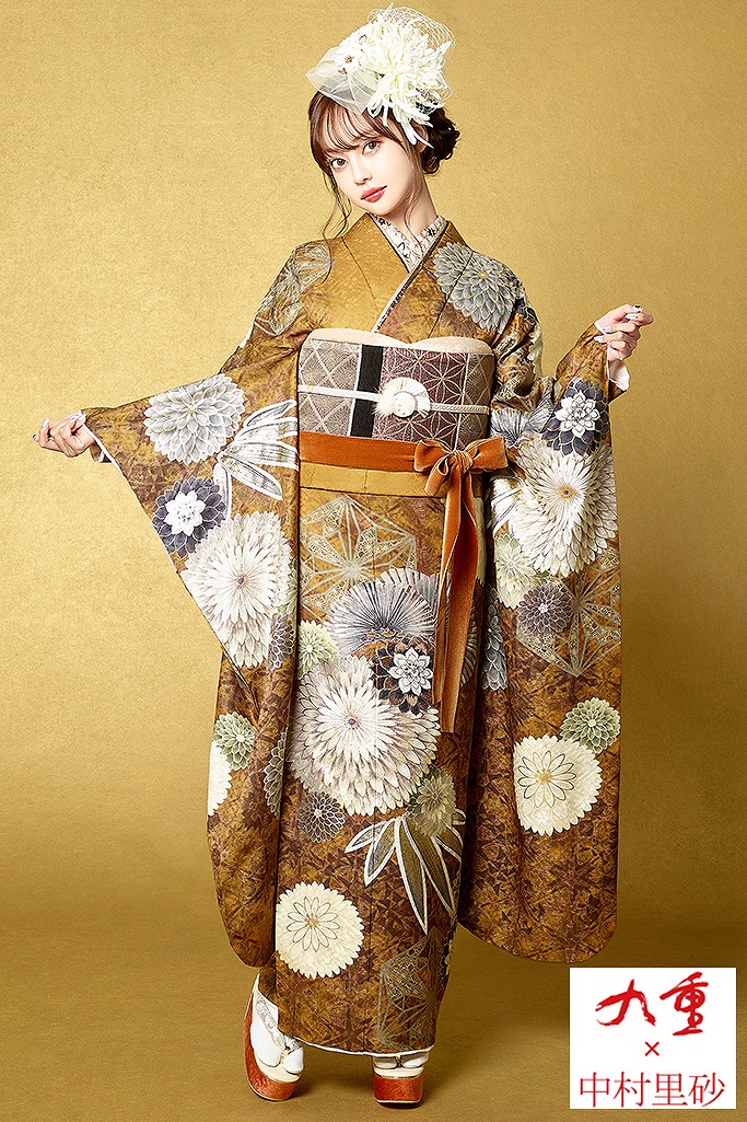 九重×中村里砂振袖ネットレンタル　からし色/ベージュ/クリーム　菊柄　おしゃれ　　トレンド　K653