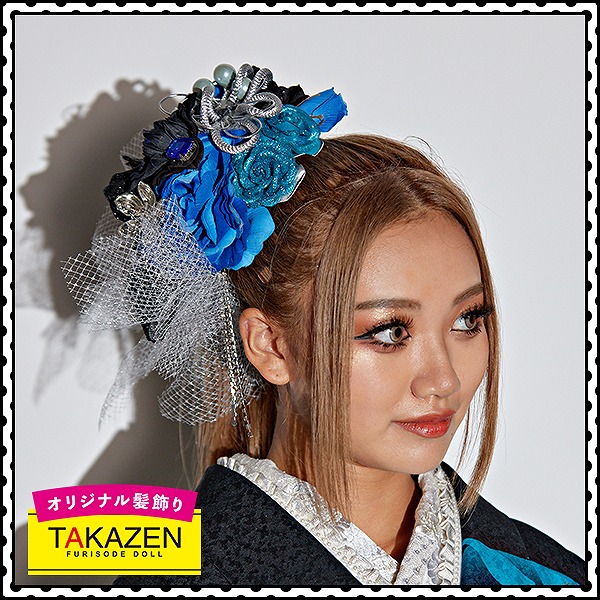 大きめ豪華目立つオリジナル髪飾り通販　(可愛いキラキラチュール付き)　　ブルー(青)/シルバー(銀)