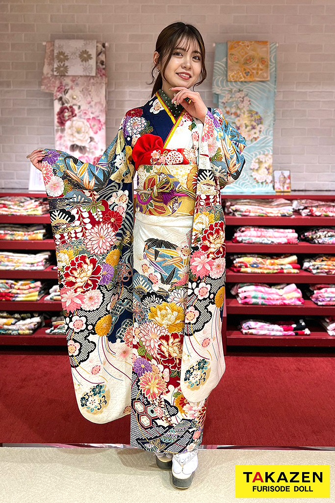 正統派古典　白/青(ブルー)　紅型/牡丹柄　清楚　綺麗　王道　大人っぽい振袖ネットレンタル　M1