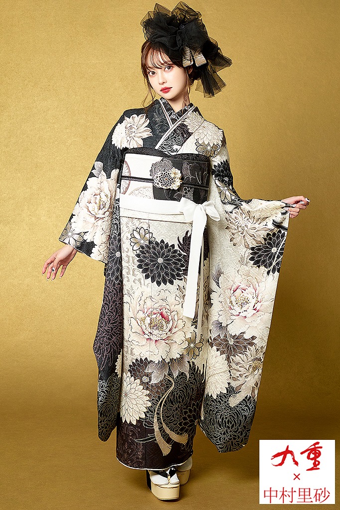 九重×中村里砂振袖ネットレンタル　アイボリー/黒　大柄　牡丹柄　モノトーン　おしゃれ　トレンド　K664
