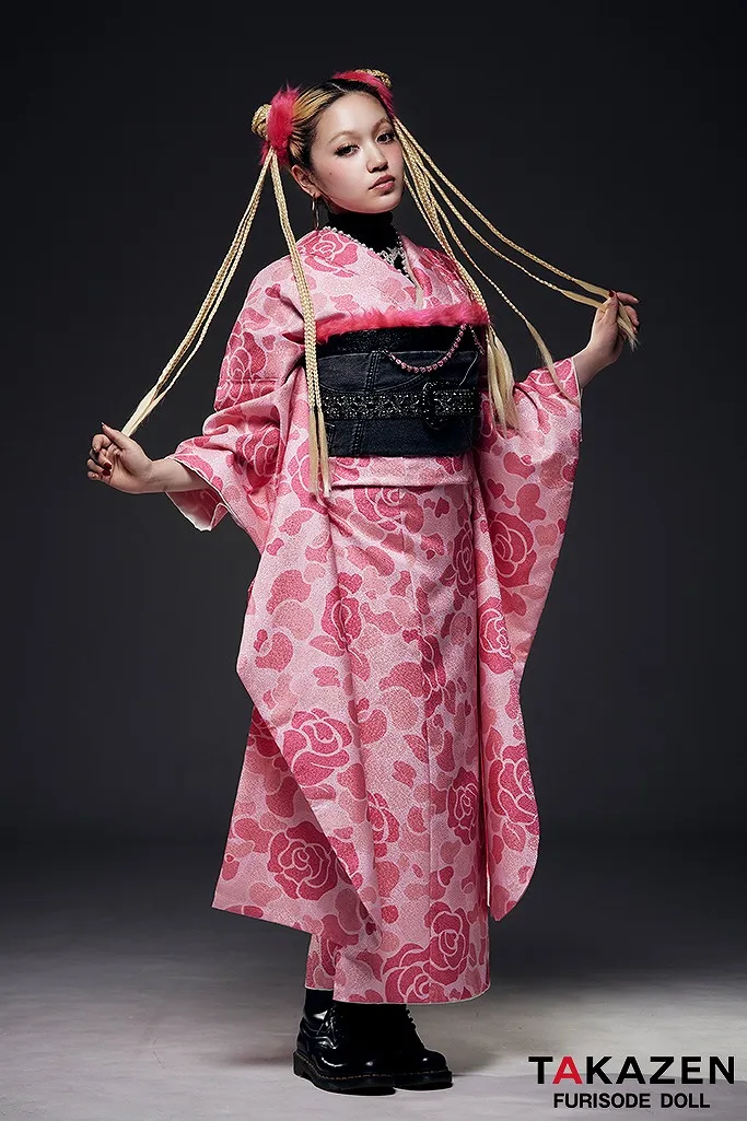 ヴィンテージスタイル　ピンク　迷彩柄/バラ柄/カモフラ柄　ストリート　デニム帯　かっこいい　おしゃれ　HIROCK/ハイロックコラボ振袖ネットレンタル　G69