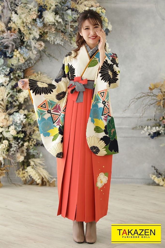 藤田ニコル(にこるん)袴ネットレンタル　白/クリーム/オレンジ　レトロ古典柄　人気　個性的　白ベース　　R21056