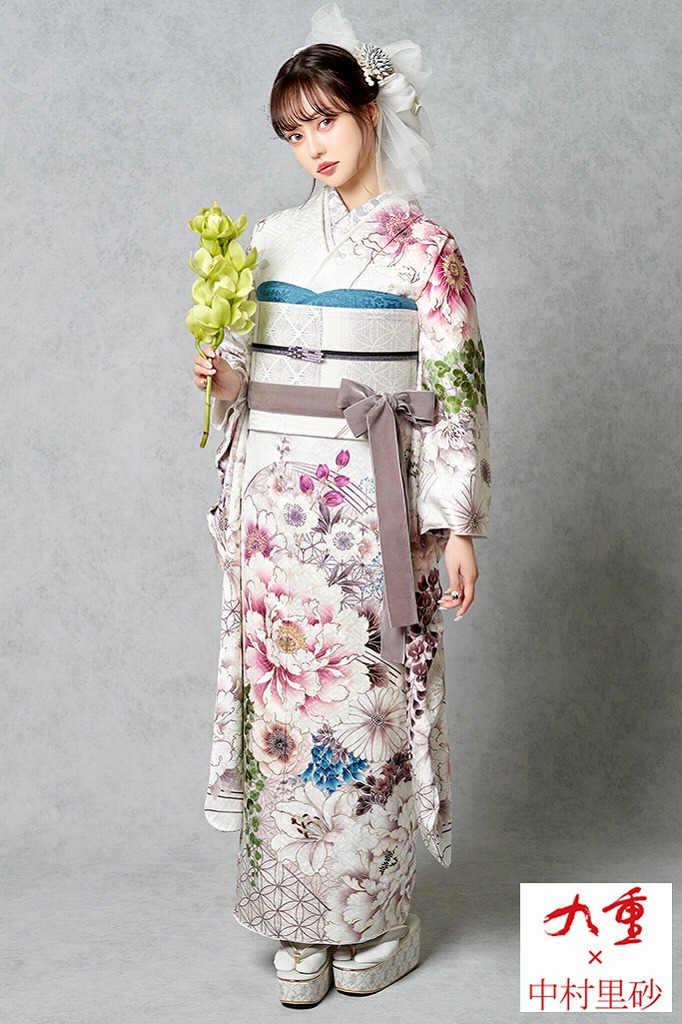 九重×中村里砂振袖ネットレンタル　くすみ色/水色/青/くすみブルー　大柄　牡丹柄　淡い色　おしゃれ　トレンド　K663