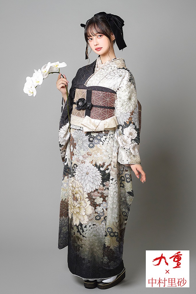 九重×中村里砂振袖ネットレンタル　グレー　菊柄/牡丹柄　スモーキーカラー　シック　珍しい　片身代わり　K957