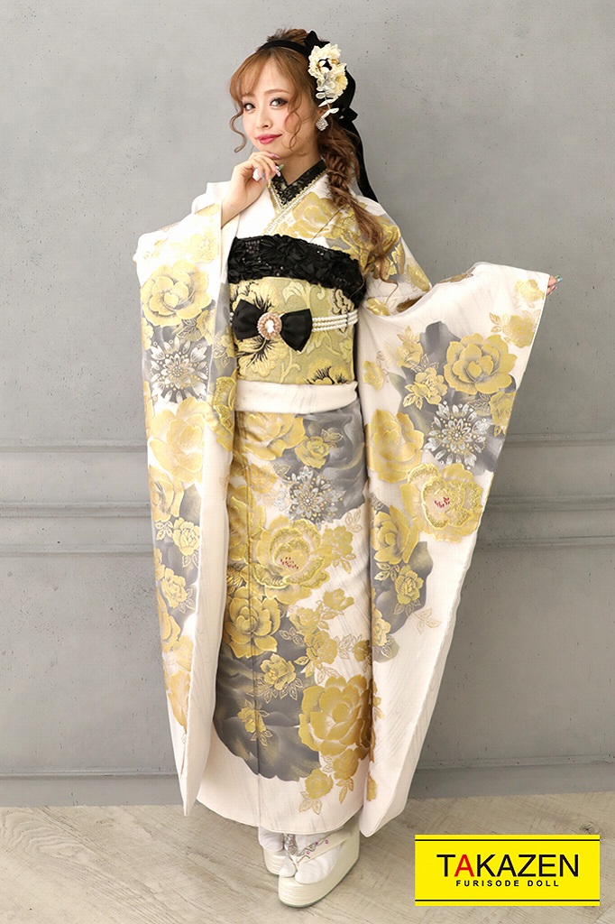 ヘップバーン　白/金/グレー　レース素材高級な二重紗振袖　バラ柄　スワロフスキー付き 　レースインナーコーデ　ドレッシー　世界に一着の振袖♡Y1001