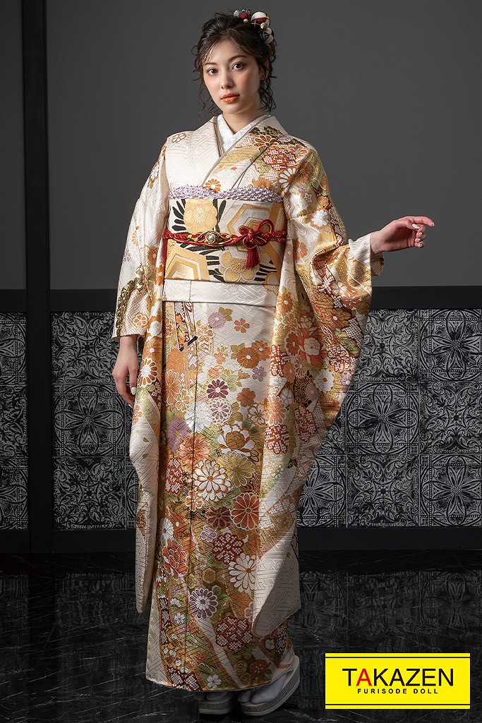 高級古典　ベージュ　牡丹柄　桂由美プレミアム振袖ネットレンタル　華やか　上品　おしとやか　K545