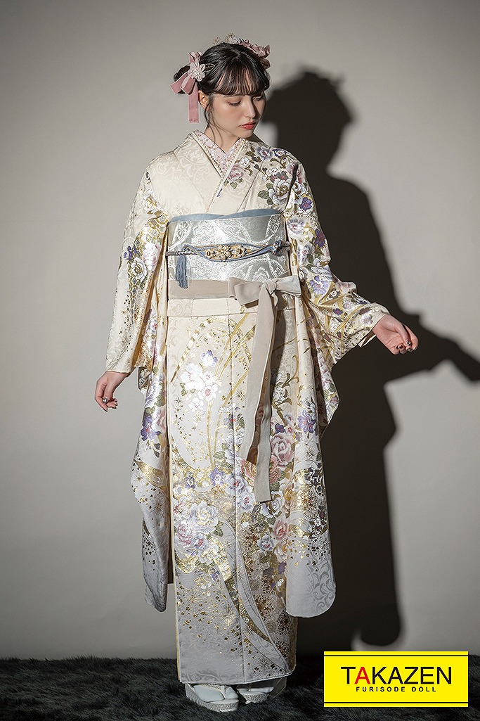 高級古典　クリーム/アイボリー/淡色　桂由美プレミアム振袖ネットレンタル　　大人っぽい　かわいい　はんなり　K544