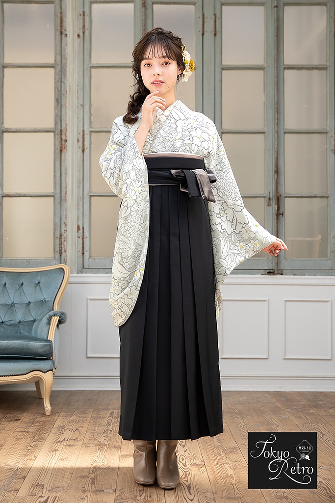 くすみカラーガーリー　グレー/オフカラー　柄小さめ/小花柄/洋花　ブーツスタイル　淡い色　上品　清楚　大人っぽい袴ネットレンタル　R24082