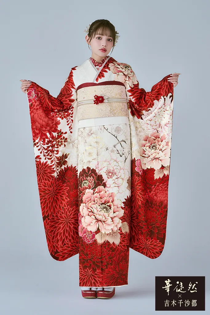 華徒然×吉木千沙都振袖ネットレンタル　白/赤　牡丹柄/菊柄　かわいい　目立つ　華やか　統一感のある着こなし　K1261