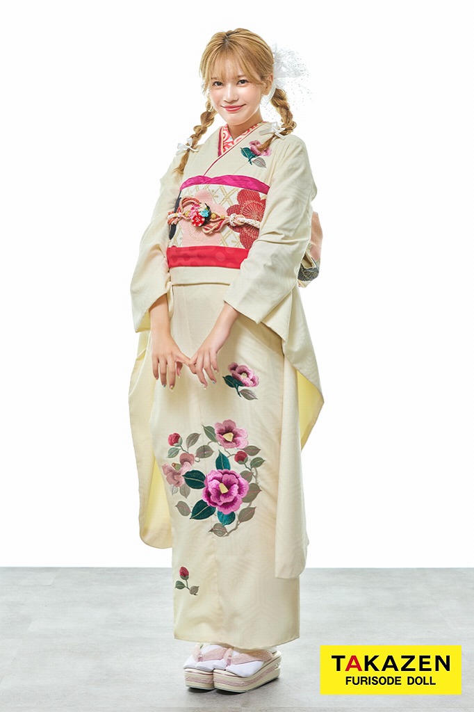 格安大正ロマン　白/ピンク　椿柄刺繍　シンプル　すっきり　柄少なめ　はんなり　個性的振袖ネットレンタル　22034