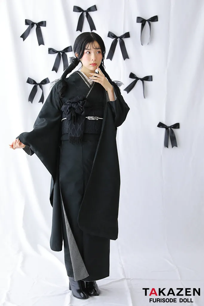 レトロ　　黒　シンプル　無地　おしゃれ　かっこいい振袖ネットレンタル人と被らない　ブーツコーデ　ブラックコーデ 21038