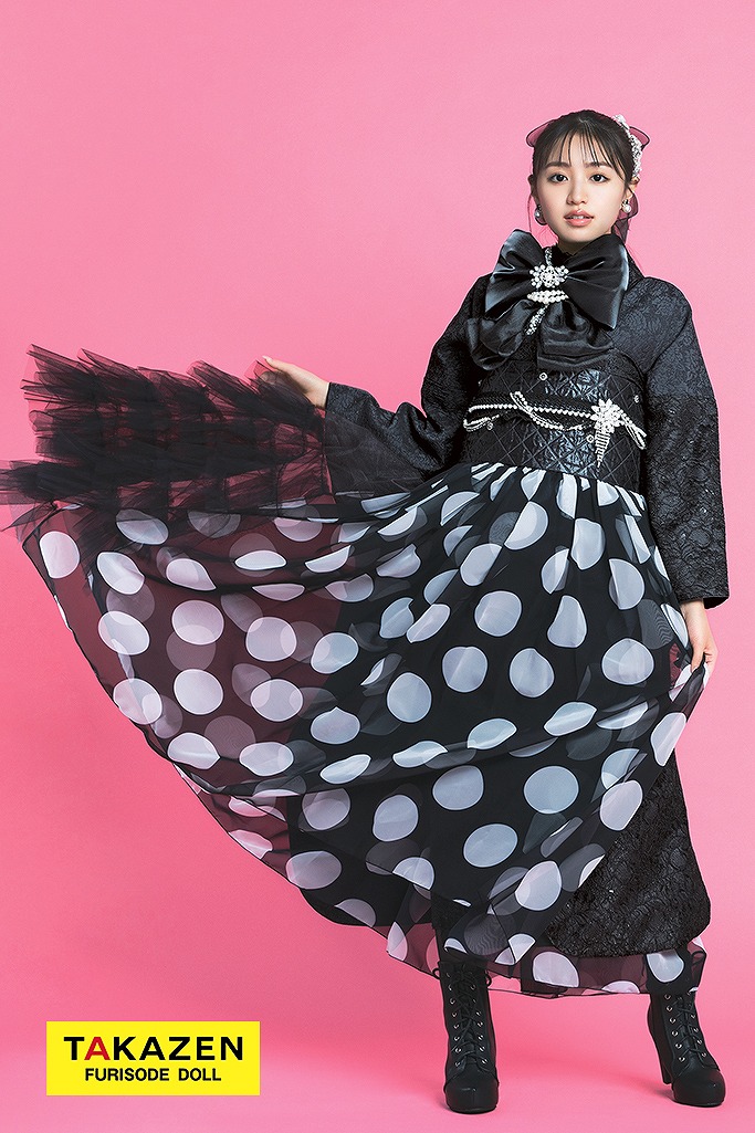 BLACK LABEL　ドレス振袖　洋風　スカート　ドット　ラグジュアリー　ドレッシー　誰ともかぶらない振袖　香音　ブーツスタイルネットレンタル　26053