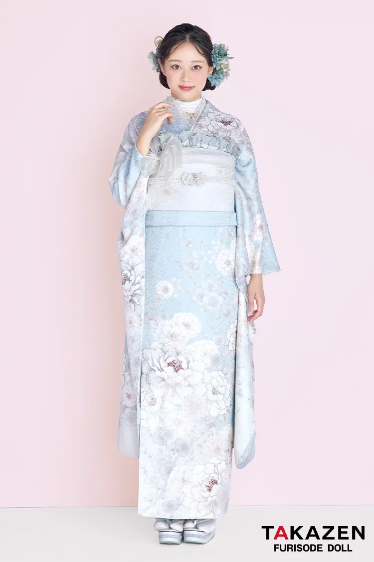 くすみカラーガーリー　水色/アイスブルー/淡い色　牡丹柄　かわいい　流行　おしゃれ　リボン小物コーデ振袖ネットレンタル　綺麗　佐藤不二子　26058