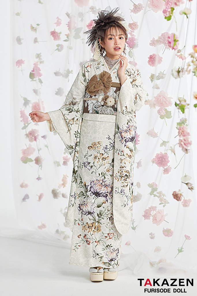 くすみカラーガーリー　アイボリー/白ベース　ボタニカルフラワー　JILL STUART(ジルスチュアート)　かわいらしい　オフカラー　香音ちゃん　25020