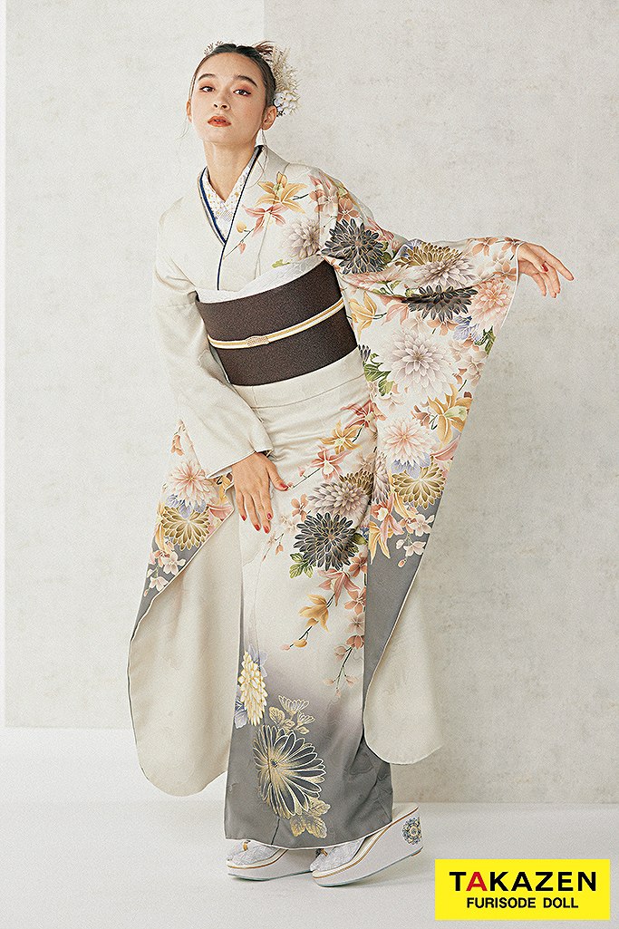 淡い色ヴィンテージ　白/グレー　和柄/グラデーション　大人っぽい　粋古典振袖　かっこいい　シンプル　弓ライカ　24034