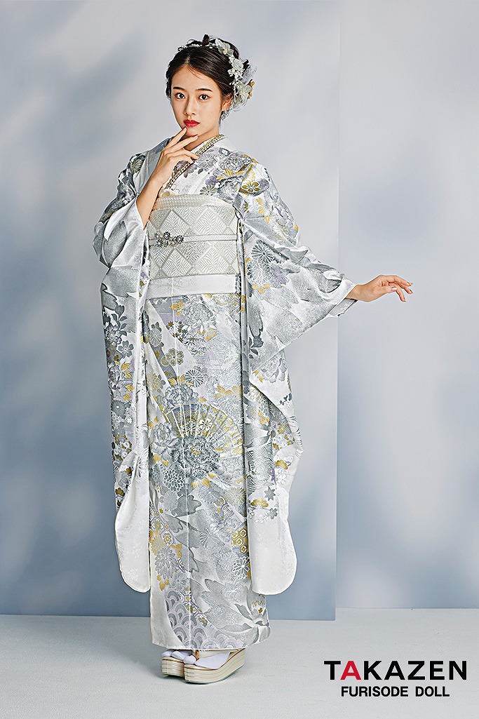最高級古典柄振袖　関芳/最高級金彩刺繍友禅　白/シルバー　扇面　キラキラ　綺麗　透明感のある　桂由美プレミアム振袖　天翔天音　25045