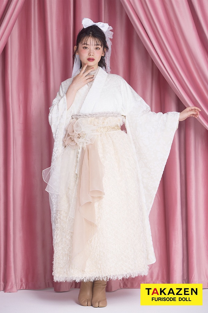 くすみカラー　白/オフホワイト　ドレス袴　シャギー素材　洋風　ガーリー　かぶらない　ブーツスタイル　かわいい　南琴奈　R26001