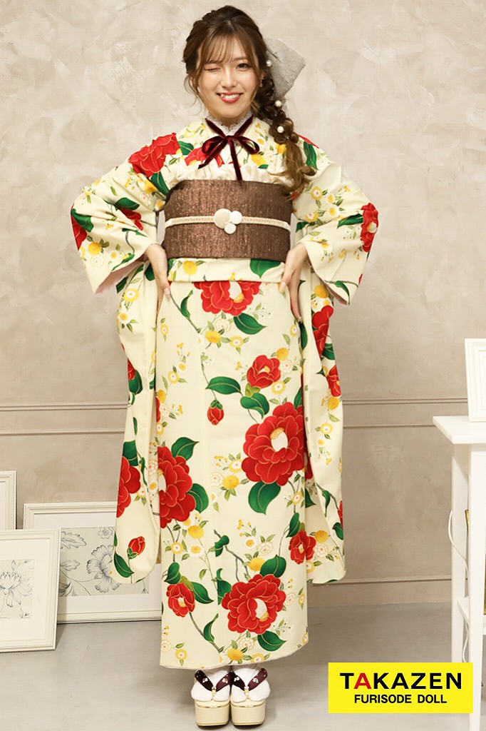 シンプル　お得レトロ　白/クリーム/赤　ツバキ柄　人気　個性的　　ポップ　　今どきな着こなし　かわいい振袖ネットレンタル32020