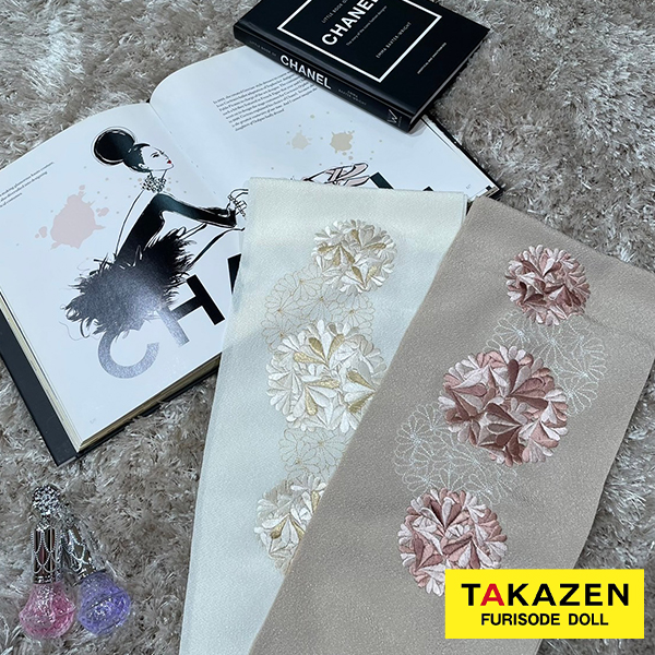 アンティーク調かわいい半襟通販(豪華椿柄刺繍)　くすみカラー/グレージュ/白　くすみピンク/クリーム(２種類)