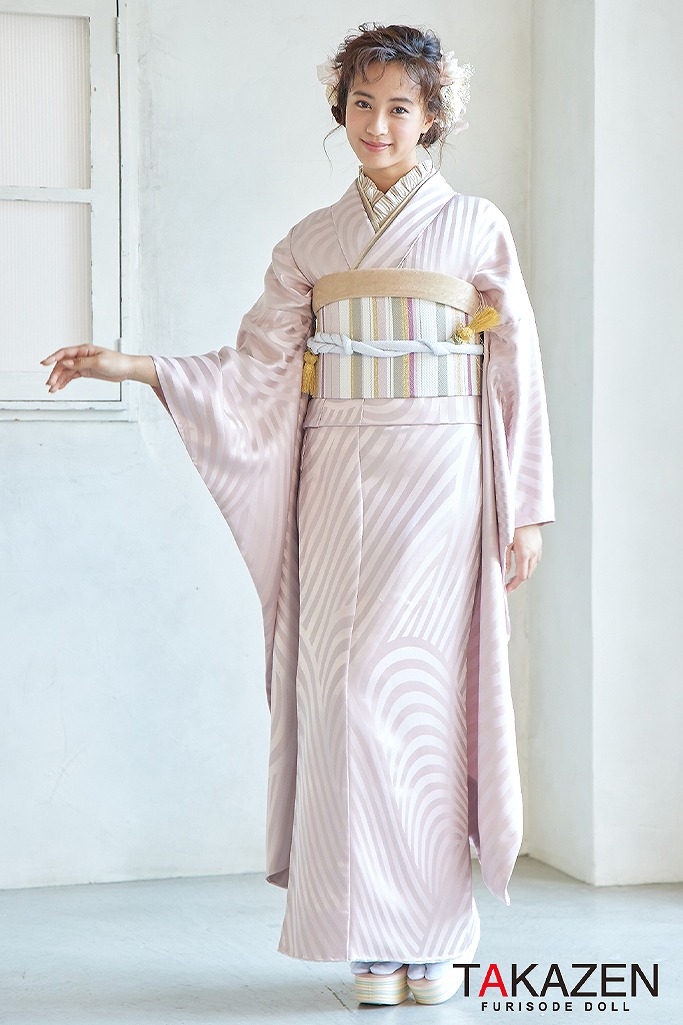 くすみ色 淡い色の振袖