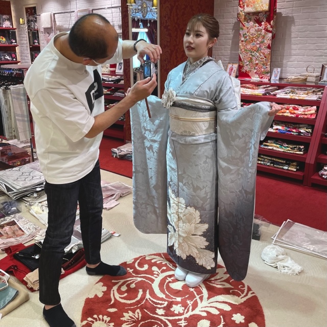 可愛い 振袖 くすみカラー ブルー グレー