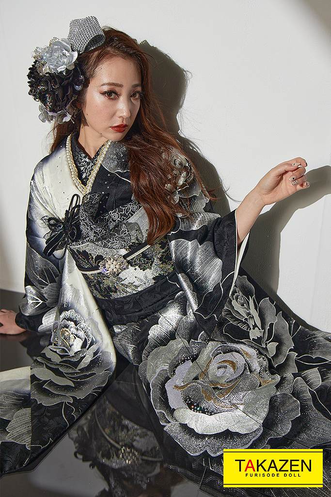 黒シルバー かっこいい振袖