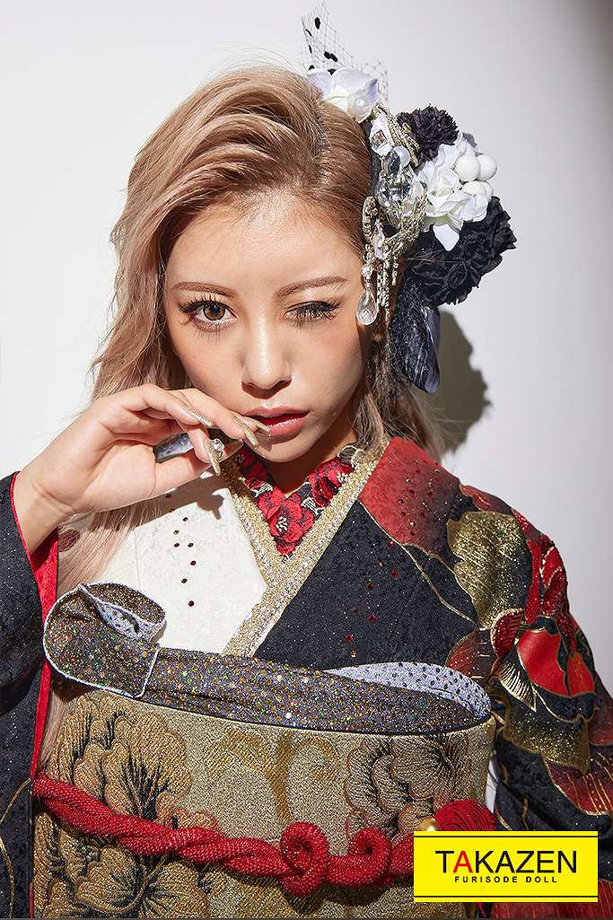 振袖ネットレンタル 流行 派手