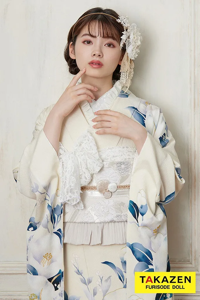 振袖 ネットレンタル 最新作レトロ アイボリー/水色/ブルー 椿柄 シンプル お洒落振袖ネットレンタル エレガント フリルアレンジ