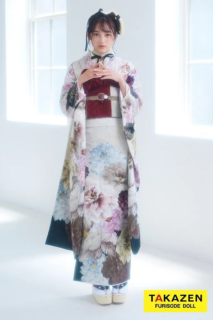 中村里砂 振袖 モデル 可愛い 淡い色 くすみカラー