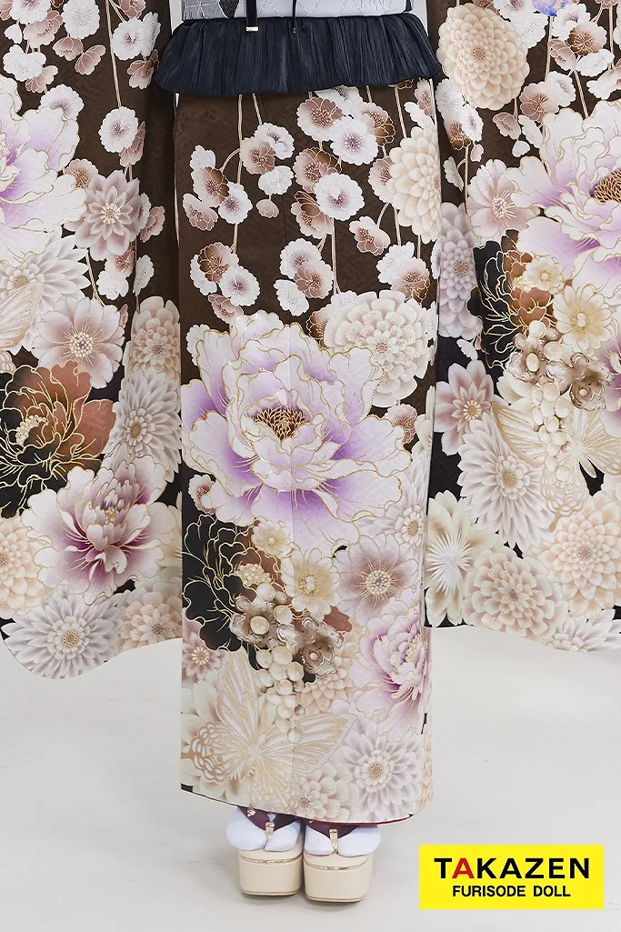 中村里砂 振袖 モデル 可愛い 淡い色 ブラウン 茶色