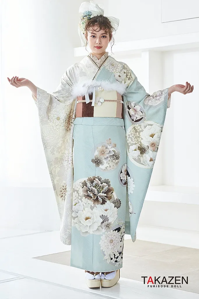 玉城ティナ×紅一点　振袖　ネットレンタル　水色