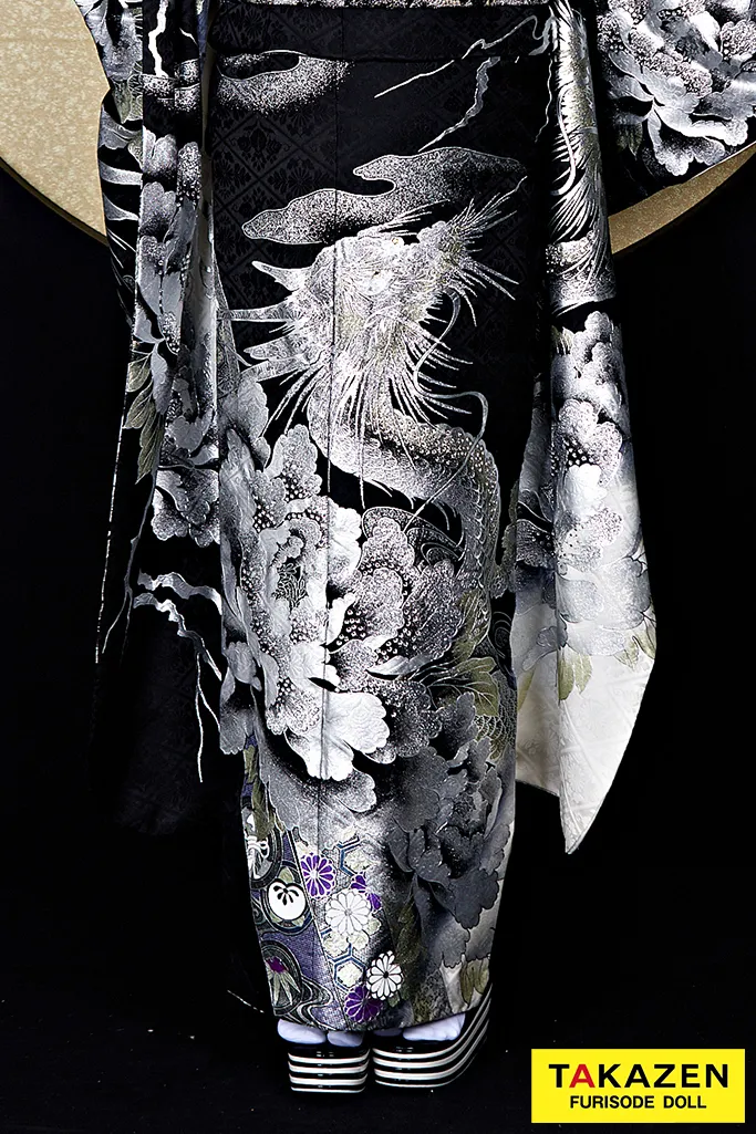 振袖　ネットレンタル　派手　龍柄　黒シルバー