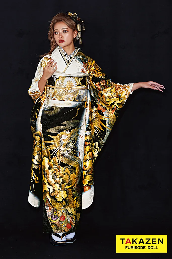 振袖　ネットレンタル　派手　龍柄　赤黒振袖　ネットレンタル　派手　龍柄　白　金