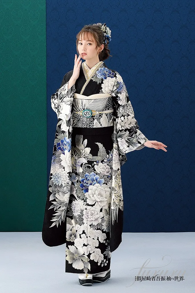 假屋崎省吾デザイン振袖　新作