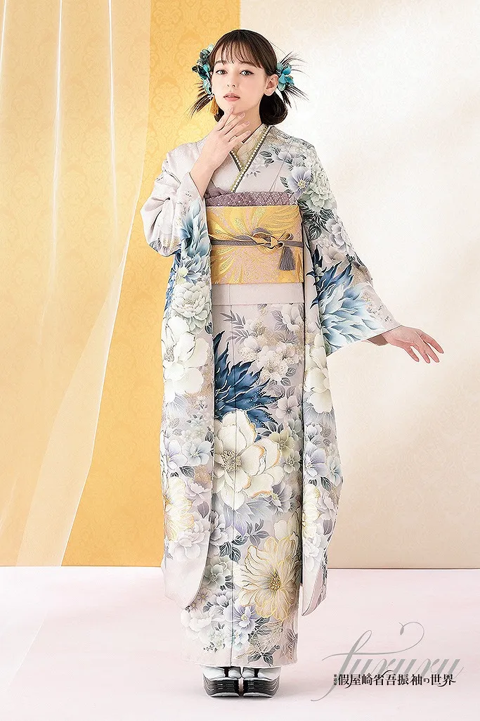 假屋崎省吾デザイン振袖　新作